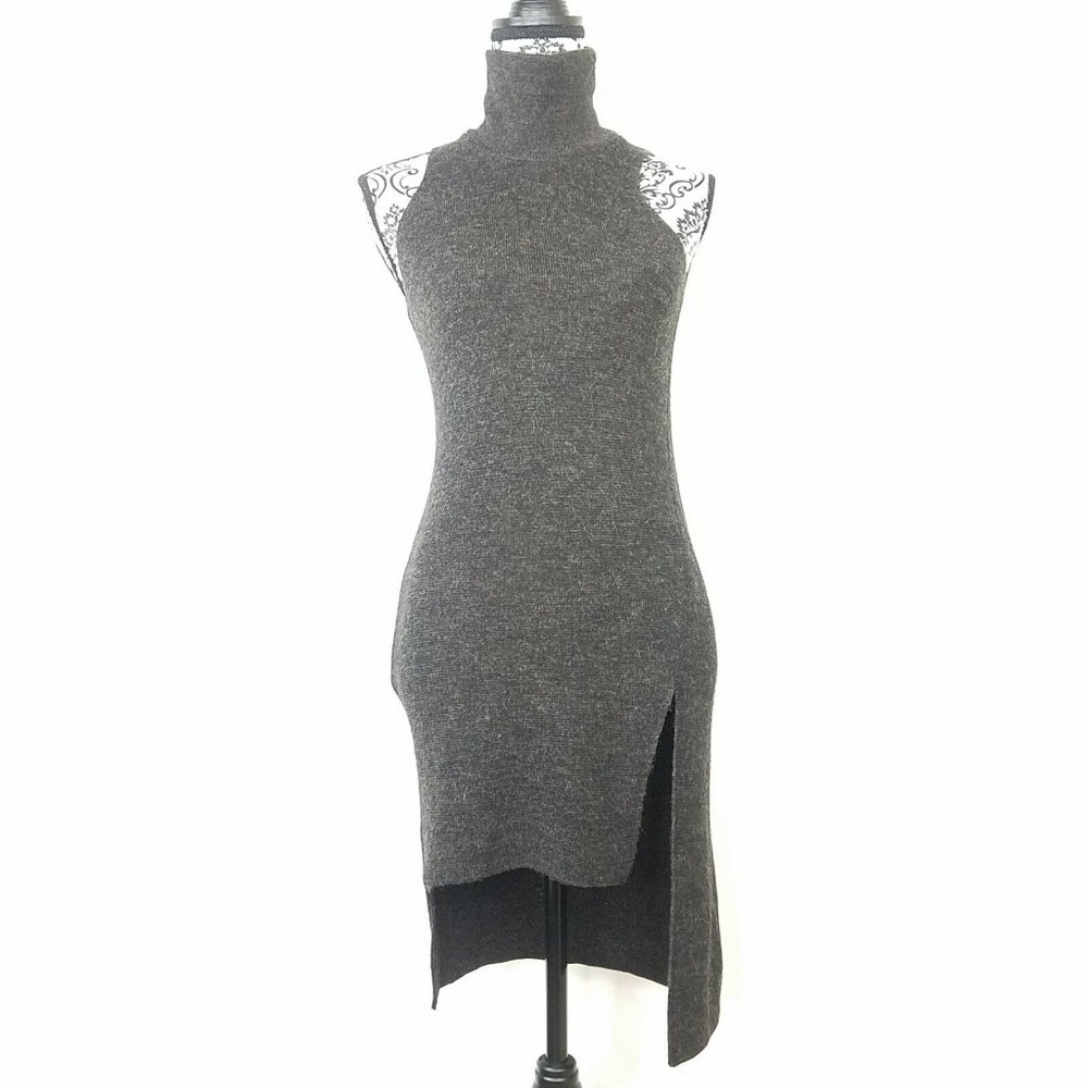 Zara Gray Sleeveless Tunic Top